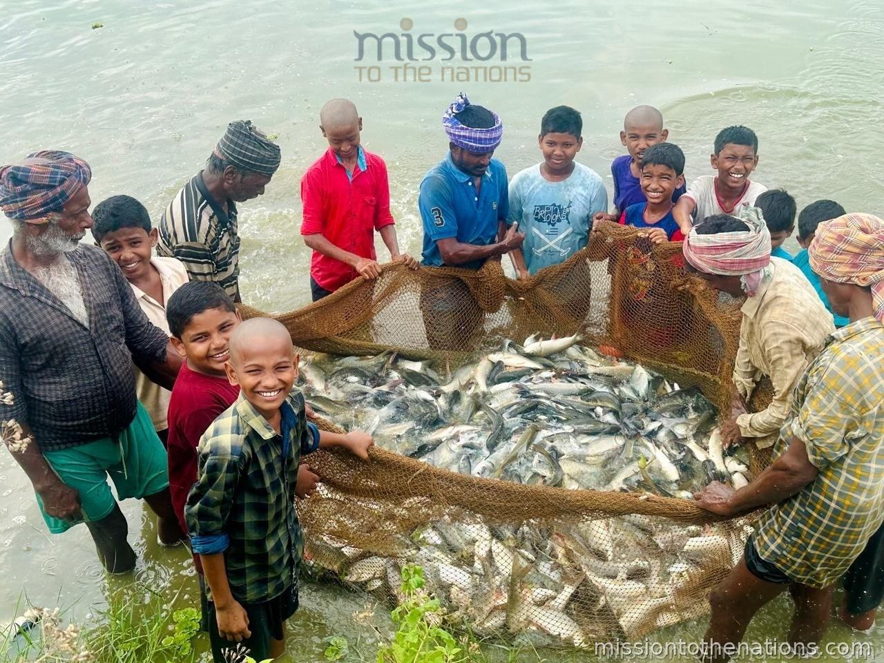 Community fish harvest from an MTN revolving fund pond